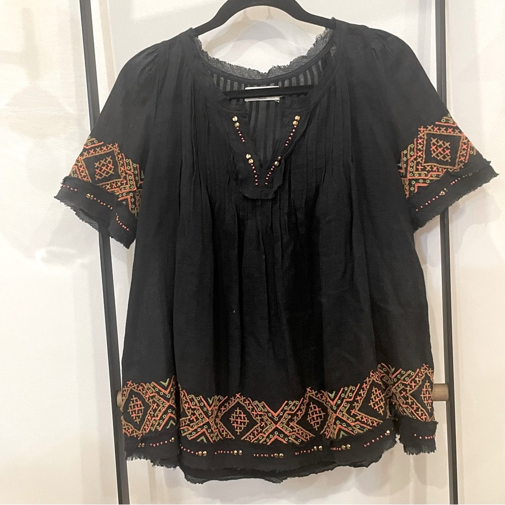 Velvet by Graham & Spencer Embroidered Top / Blouse | Color: Black